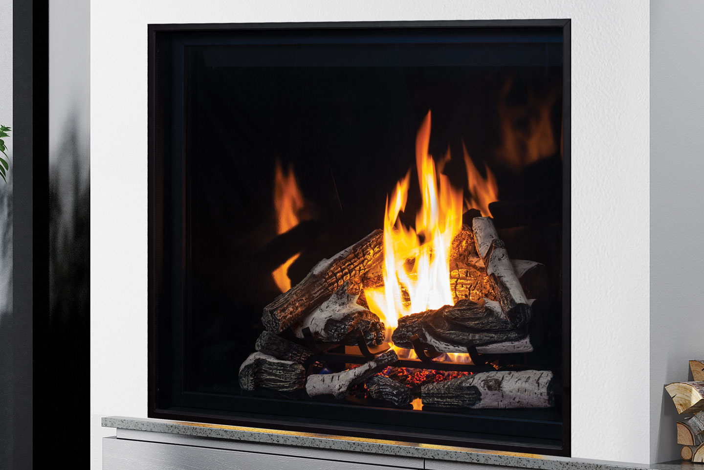 U44 Traditional Fireplace - Image 2