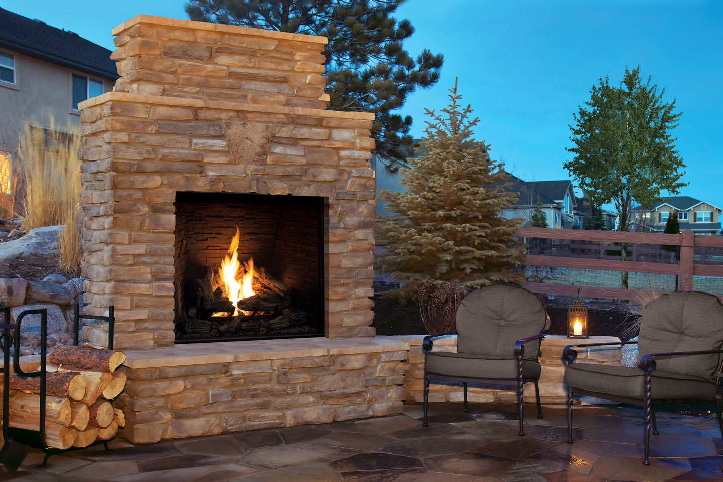 U44 Outdoor Traditional Fireplace - Image 4