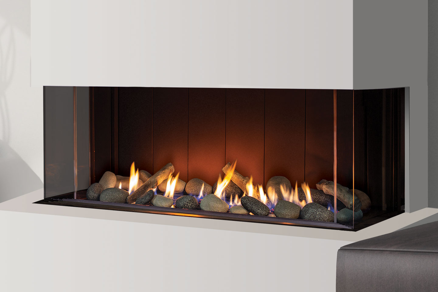 U50 Bay Fireplace - Image 4