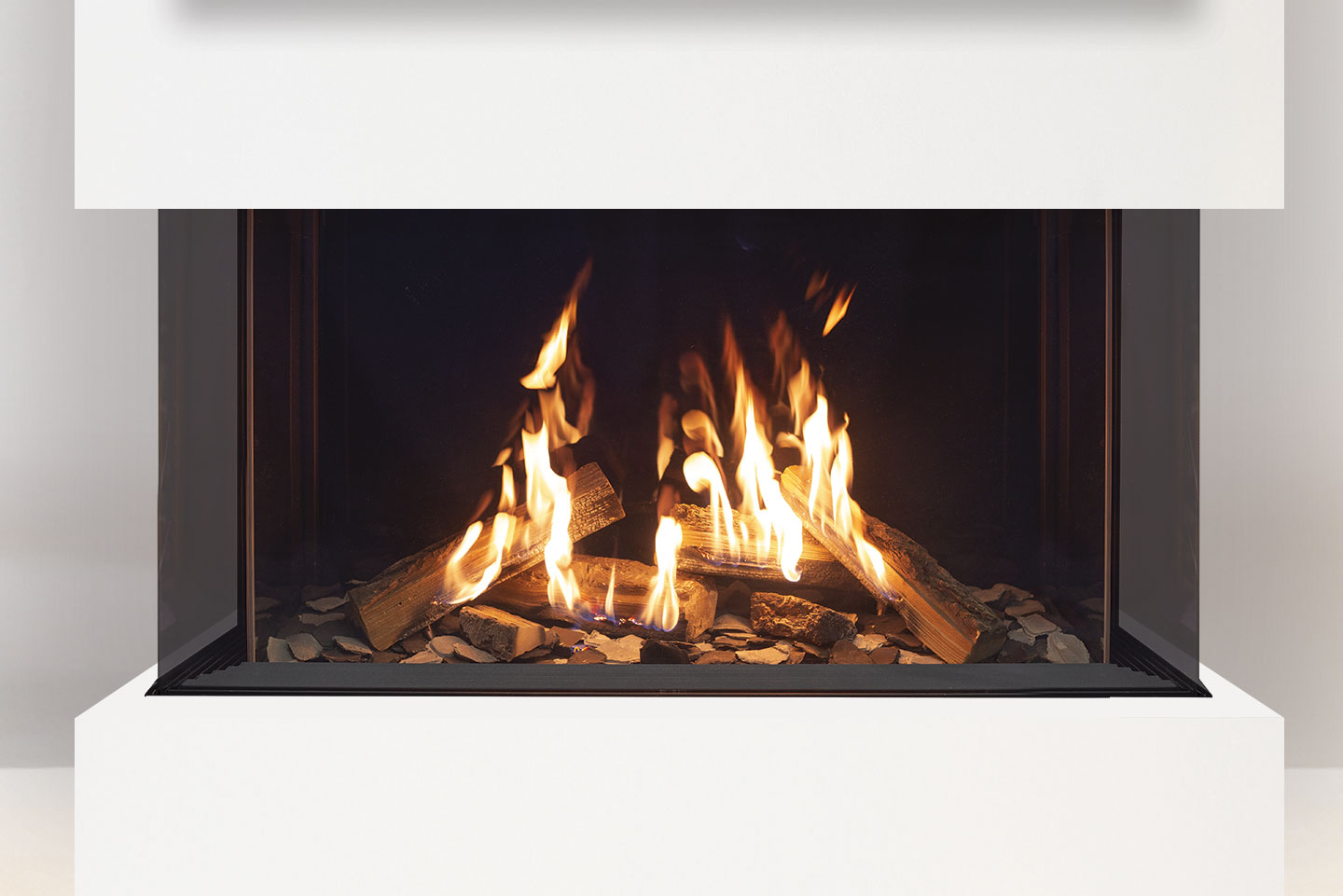 U50 Tall Ultra Bay Fireplace - Image 2