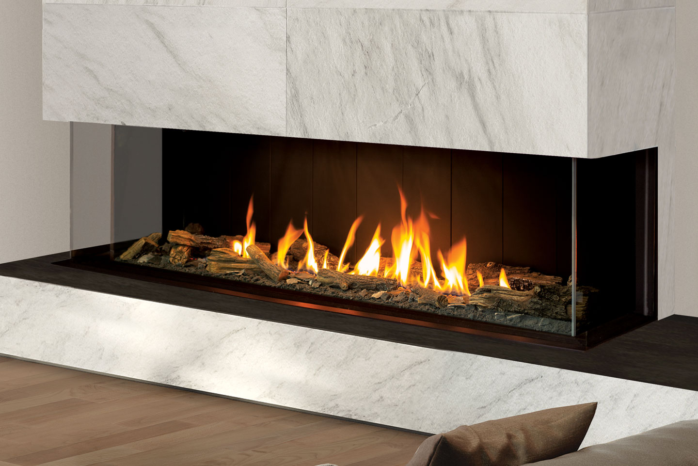 U70 Bay Fireplace